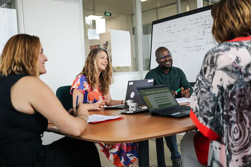 Une réunion de travail au Campus Vitamine T